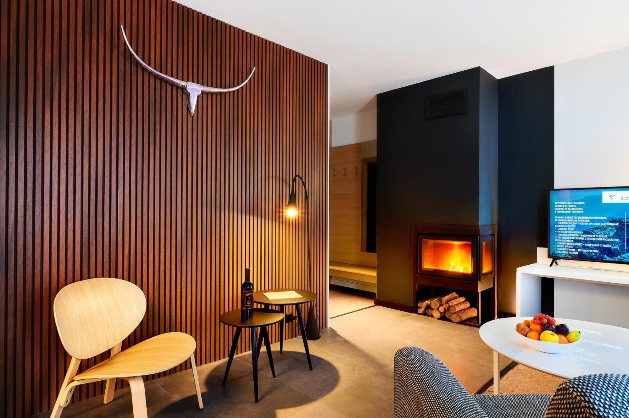 Lucky Bansko Aparthotel Spa & Relax Luaran gambar A suite at the Hotel