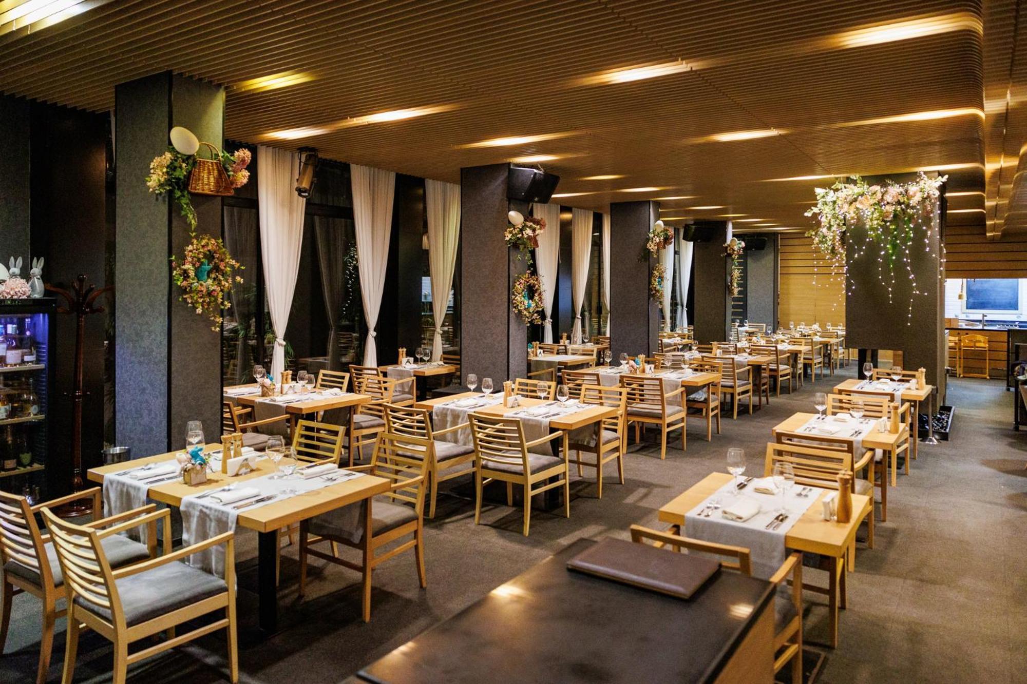 Lucky Bansko Aparthotel Spa & Relax Luaran gambar The interior of the restaurant